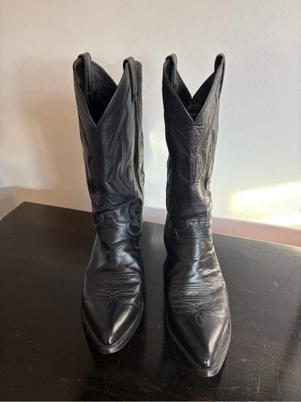 Justin Boots Black Leather Western Cowboy Boots